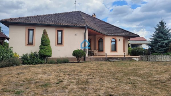 Na predaj nadštandardný rodinný dom, Košice -okolie - 1
